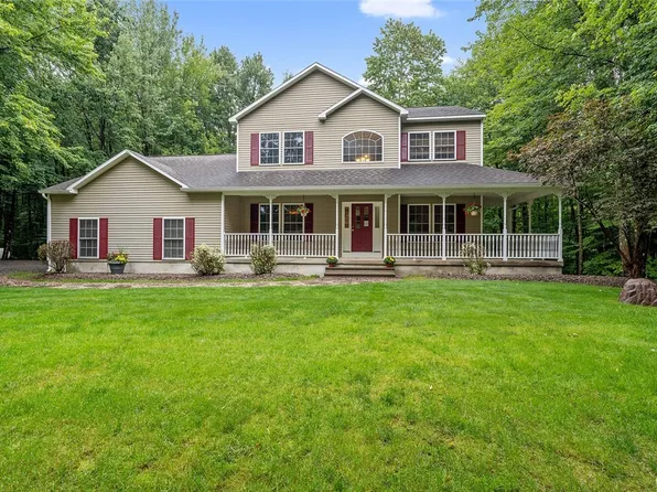 10 Richards Way, Parish, NY 13131