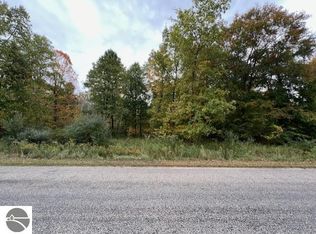 Oakridge Dr, Perrinton, MI 48871