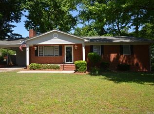 316 Lake Dr, Archdale, NC 27263