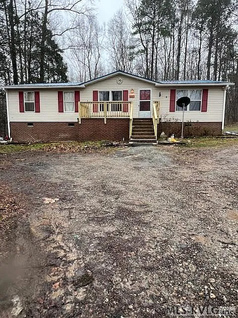 3836 Old Poole Rd photo 1