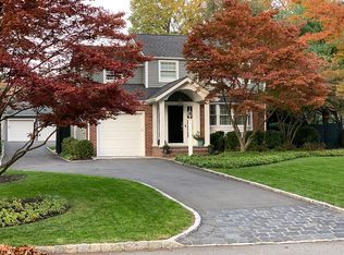 47 Watnong Dr, Morris Plains, NJ 07950