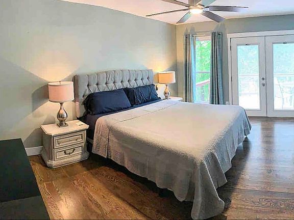 4th image of 6002 Shadyway Ln