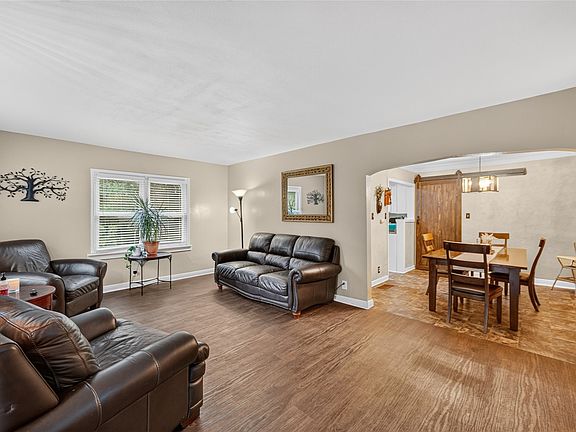 2nd image of 315 Diehl Ave