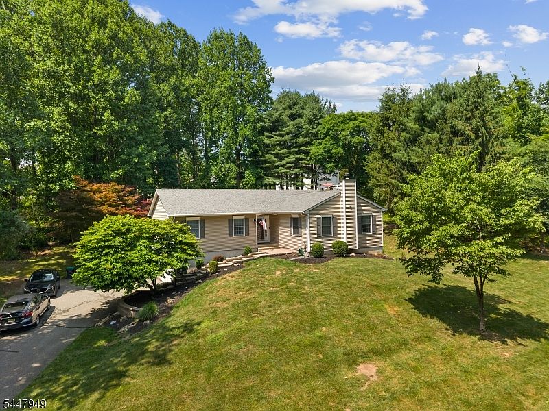 1st image of 191 Ellis Rd