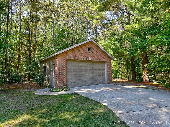 3rd image of 3981 Tall Grass West Ct