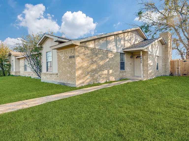 8838 Hidden Hill Dr — Photo 13