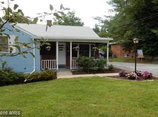 18525 Strawberry Knoll Rd, Gaithersburg, MD 20879