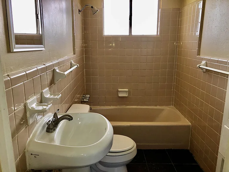 509 N 14th St #2 — Photo 3