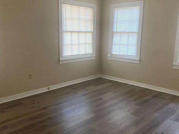5th image of 741 Lucy Cir
