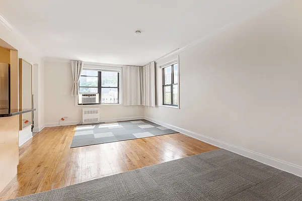 Sold by Level Group | media 9