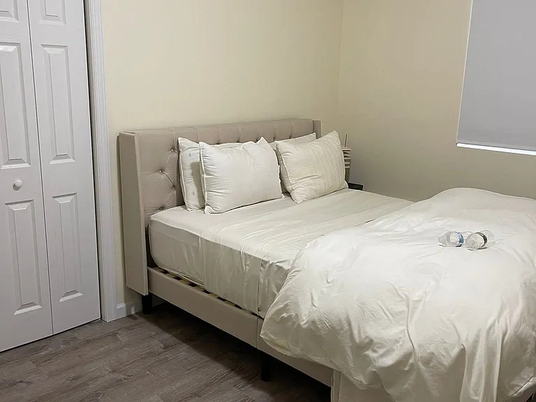 329 Pine St #1 — Photo 3