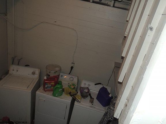 5th image of 1537 1/2 Fairmont Ave