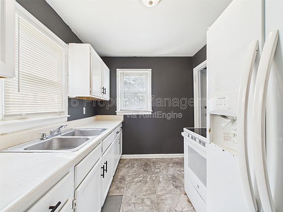4th image of 3354 Jackson Ave
