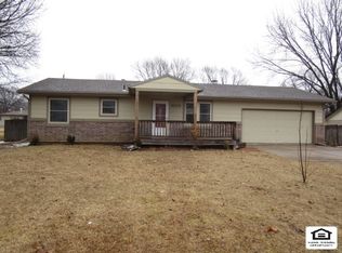 520 S Riverview St, Douglass, KS 67039