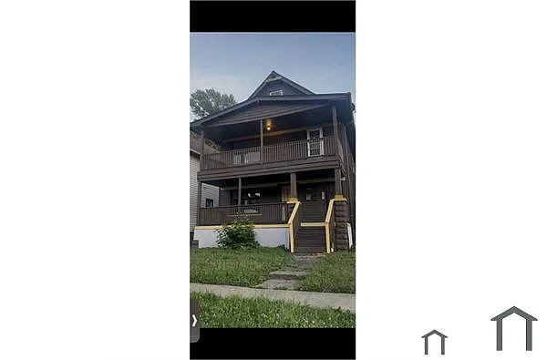 Building Photo - 11010 Dove Ave #3
