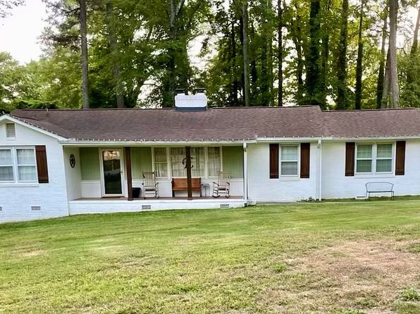120 Carlton Dr