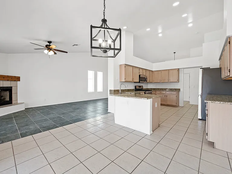7929 N Supernova Dr — Photo 14