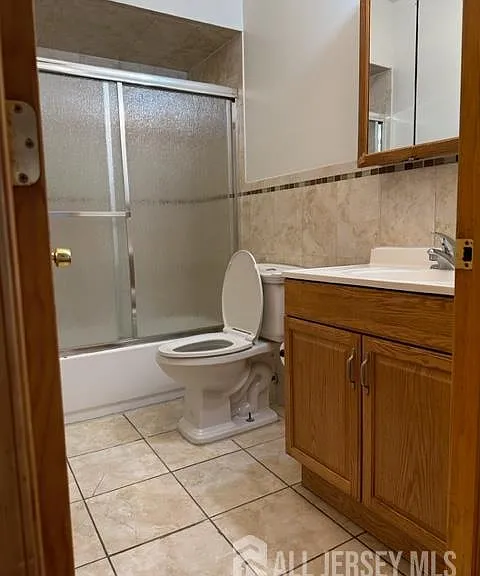 321 Pershing Ave #2 — Photo 7