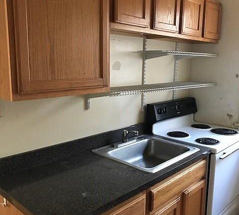 5th image of 934 Judson Ave APT 1E