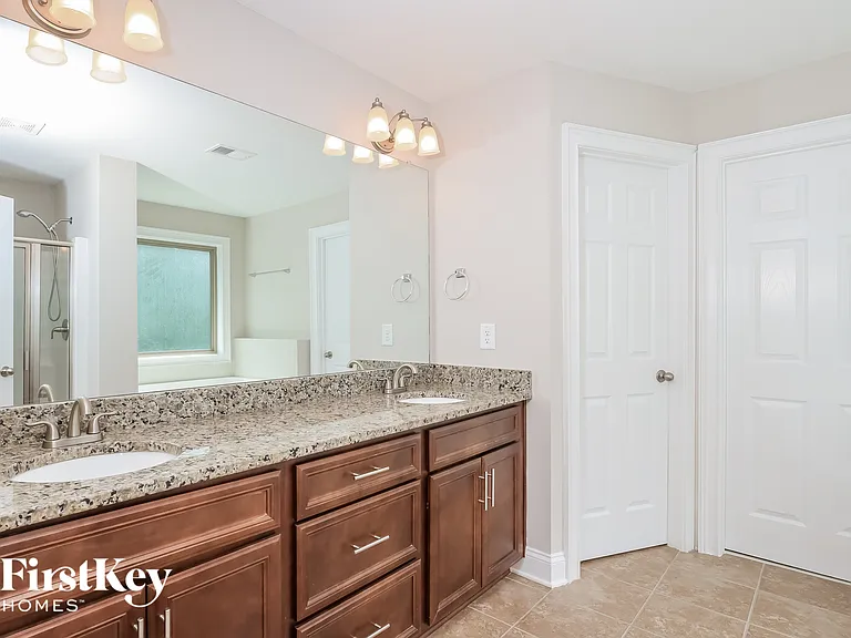 101 Village Park Dr — Photo 9