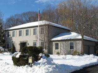 76 N Colonial Dr, Harrington Park, NJ 07640
