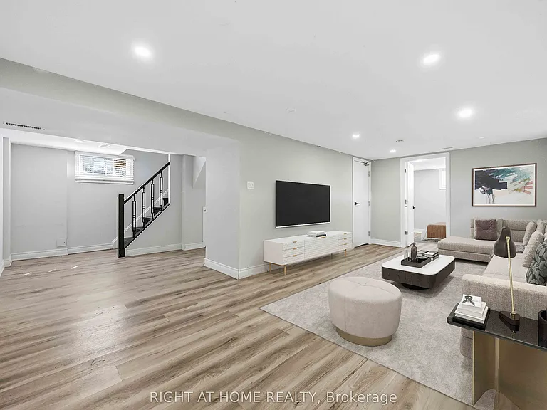 1 Mozart Ave — Photo 26