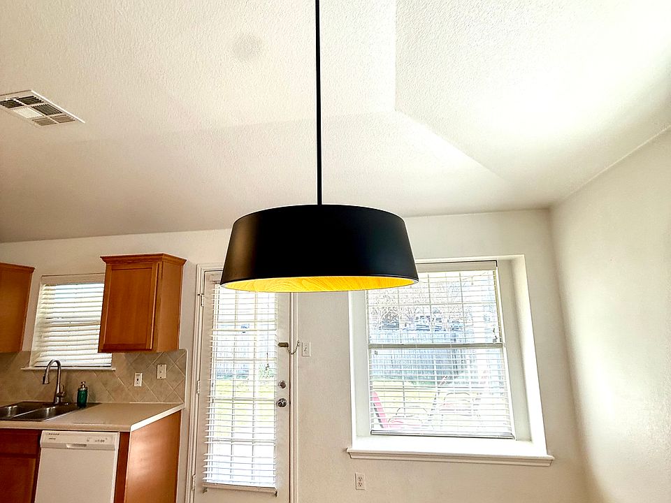 Modern LED LIGHT FIXTURES JUST ADDED LOOK GREAT!