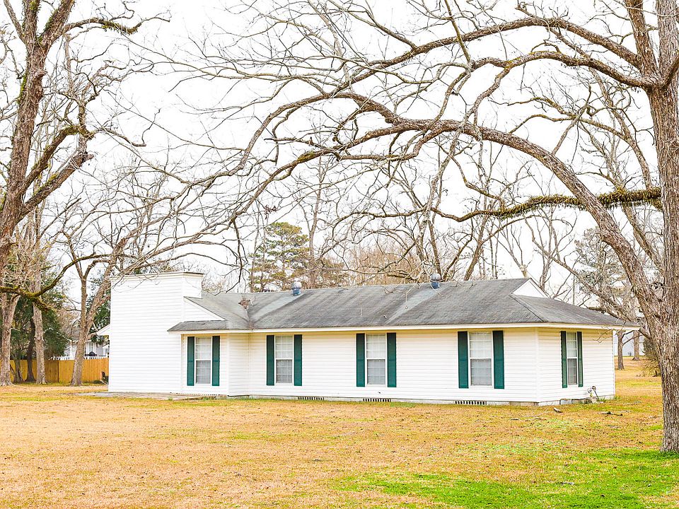 112 N Line St, Samson, AL 36477 Zillow