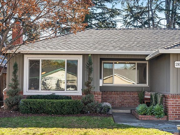 4th image of 2106 Leon Dr