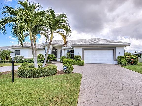 2nd image of 9850 Cypress Lake Dr