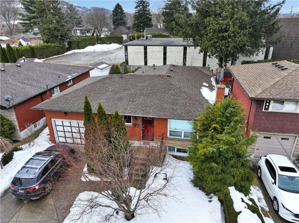 122 Rifle Range Rd, Hamilton, ON L8S 3B6