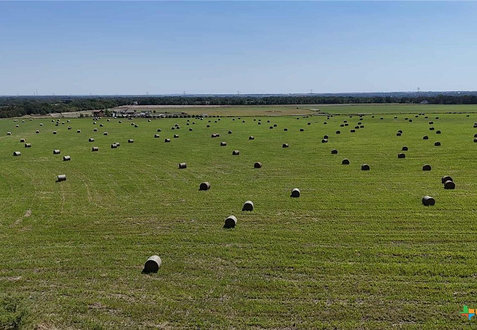 2nd image of 7897 Fox Rd