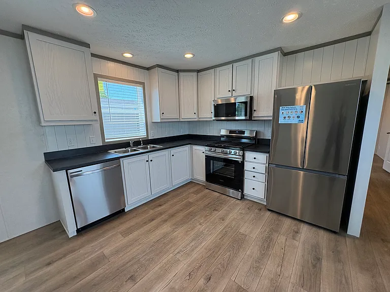 57400 Bedford Blvd — Photo 16