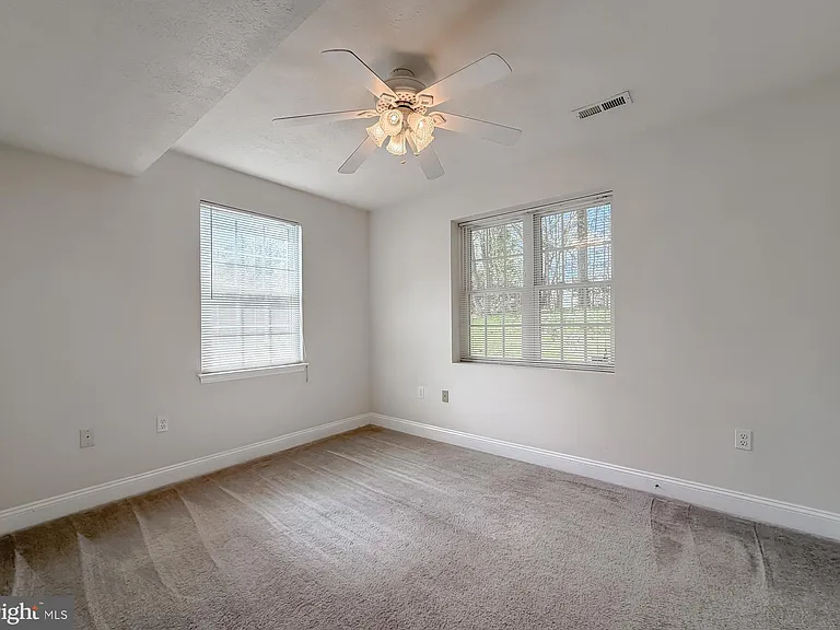46231 Sylvan Ct — Photo 38