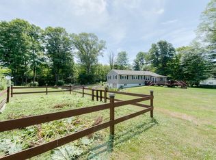 9 Hollow Rd, Wilbraham, MA 01095