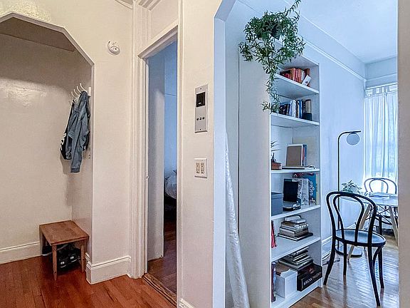 5th image of 296 Henry St APT 7