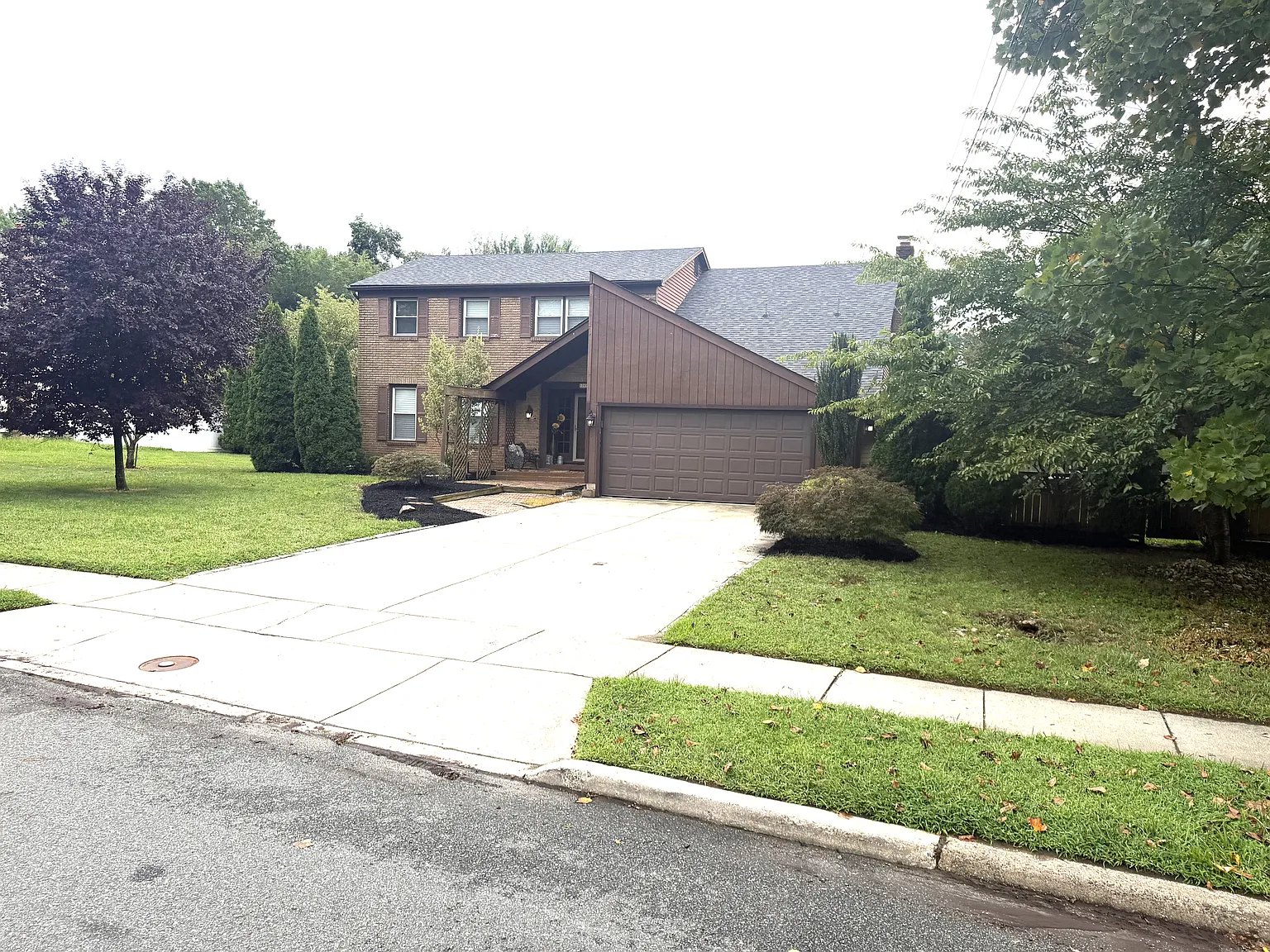 1703 Country Club Dr — Photo 3