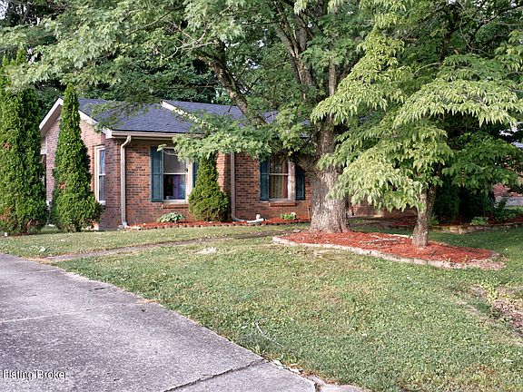 3rd image of 415 Knobview Dr