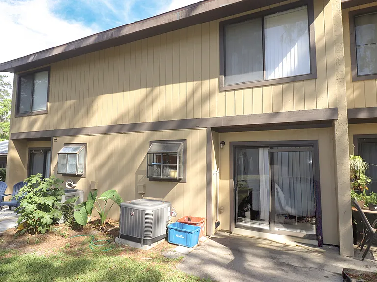 2300 SW 43rd St #C — Photo 26