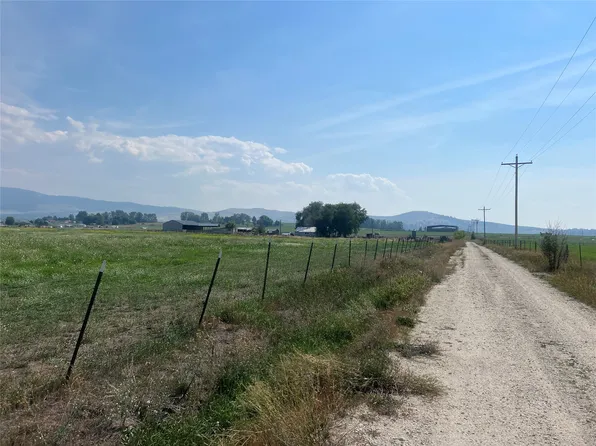 1019 Leese Ln, Stevensville, MT 59870
