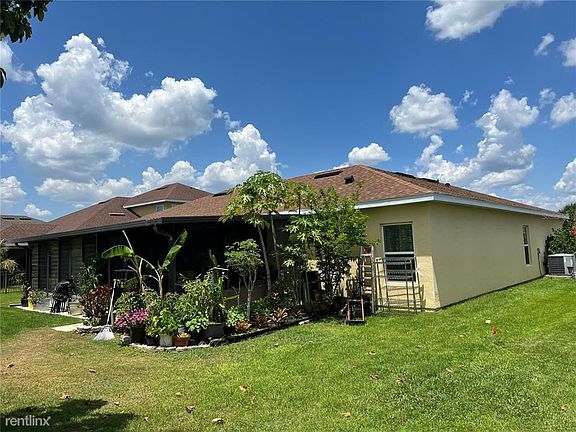 4th image of 3874 Gulf Shore Cir