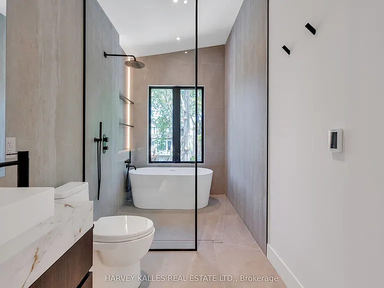 172 Cameron Ave — Photo 31