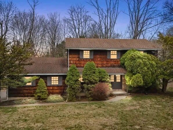 95 Skyview Dr, Washington Twp., NJ 07882