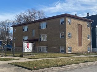 205 27th Ave APT 2R, Bellwood, IL 60104