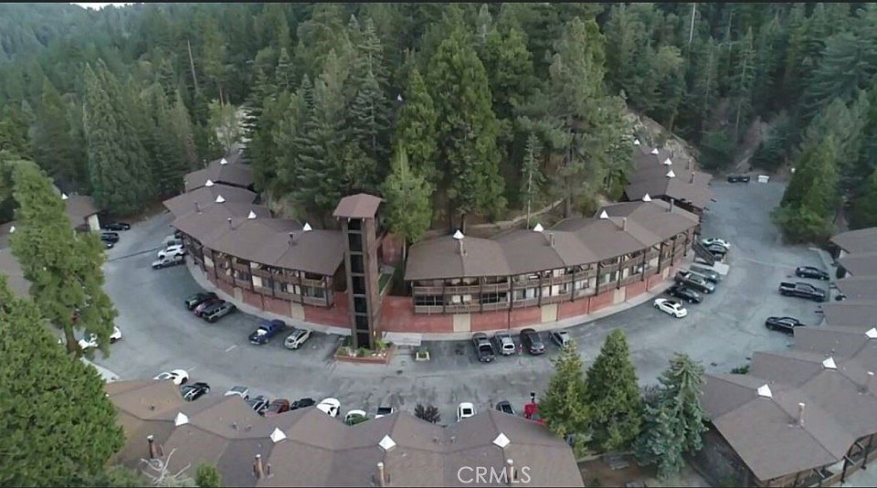 1st image of 872 Sierra Vista Dr #4