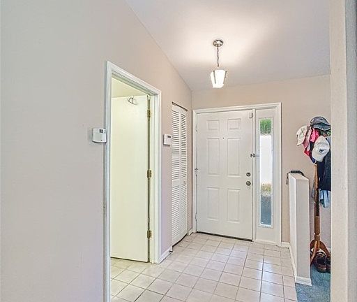 5th image of 707 SE 9th Pl