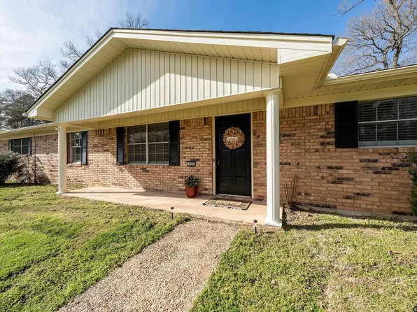 908 Dogwood St, Gilmer, TX 75644