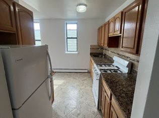1806 Gateway Blvd #3E, Far Rockaway, NY 11691