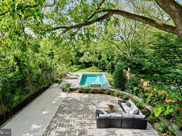 2236 49th St NW, Washington, DC 20007