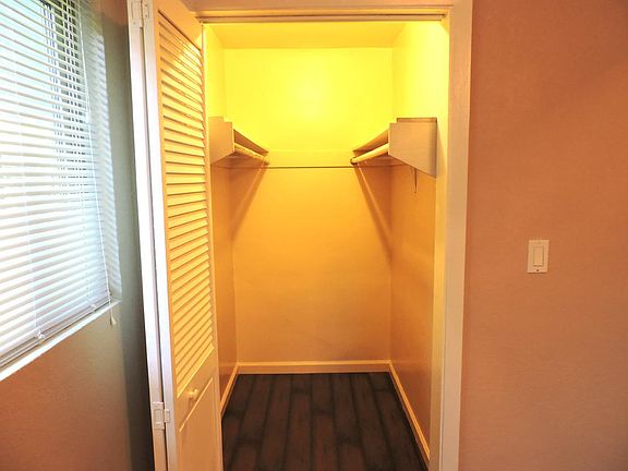 5th image of 2626 T St APT 2
